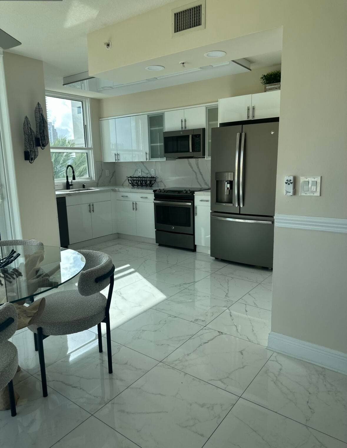 610 W LAS OLAS Boulevard, #517N, Fort Lauderdale, FL 33312 IMG_2053