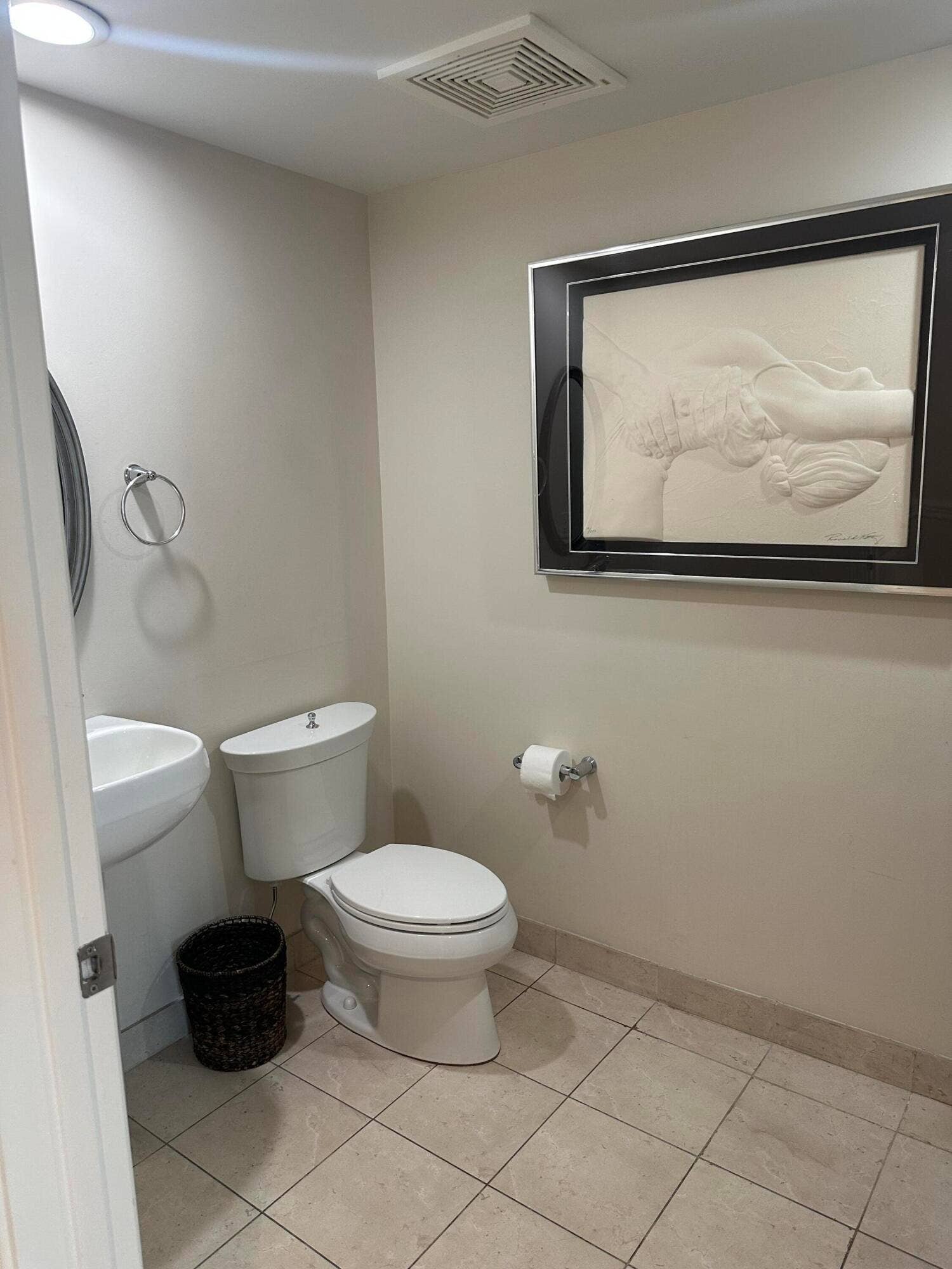 610 W LAS OLAS Boulevard, #517N, Fort Lauderdale, FL 33312 IMG_1980