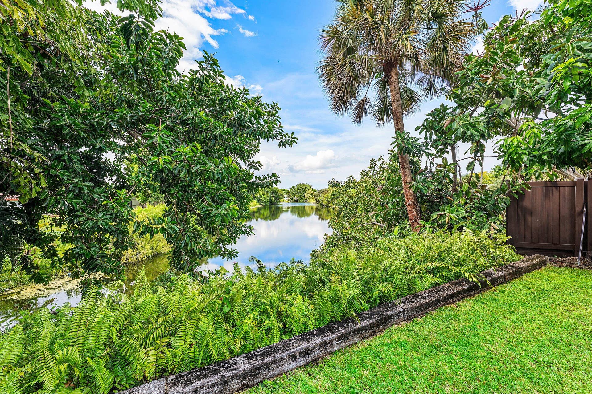 545 NW 7th Street, Boca Raton, FL 33432 Backyard