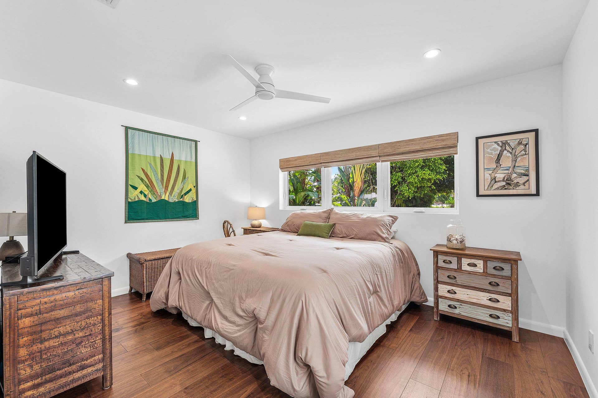 545 NW 7th Street, Boca Raton, FL 33432 Guest Room 2