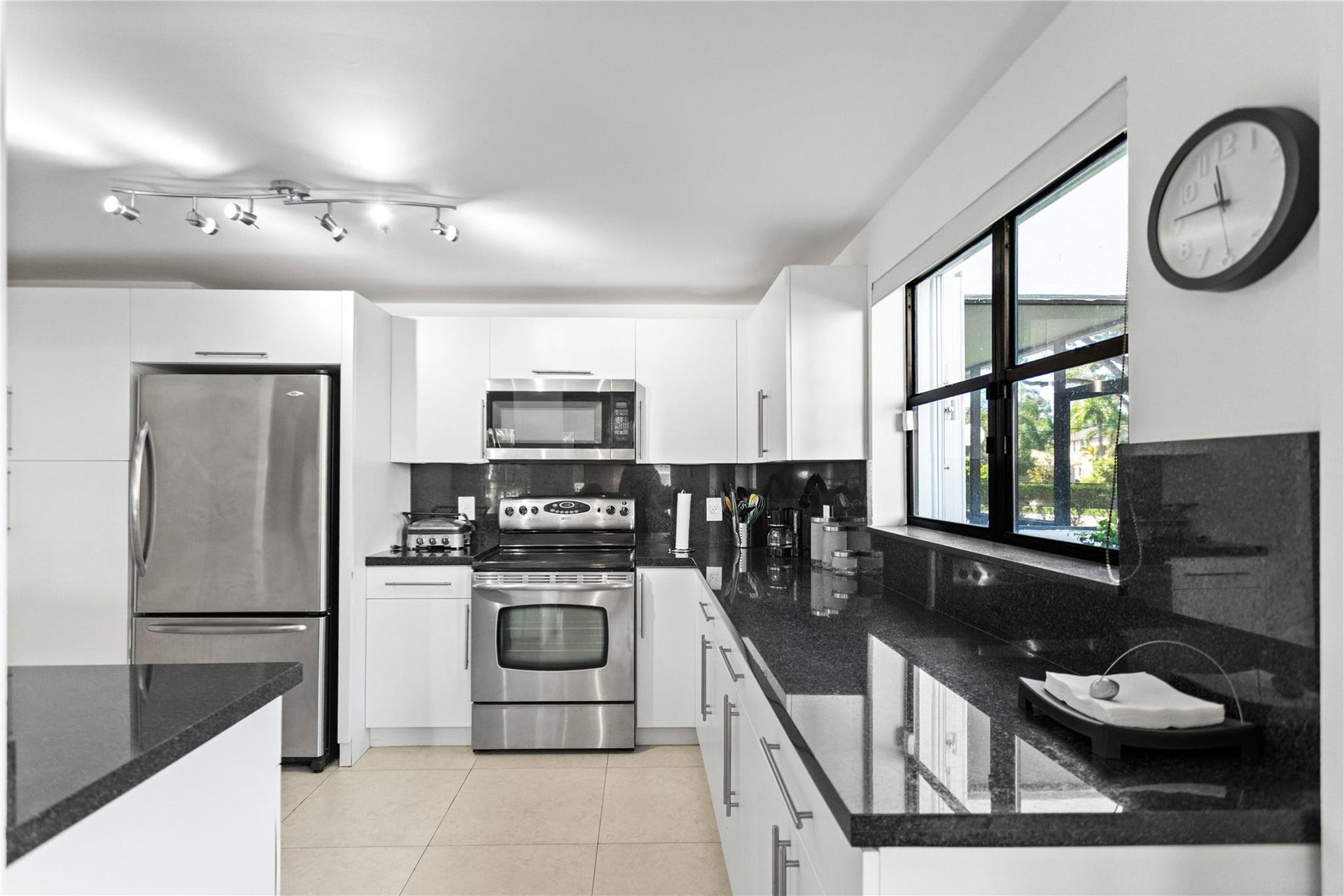 16051 Blatt Boulevard, #101, Weston, FL 33326 Photo 17