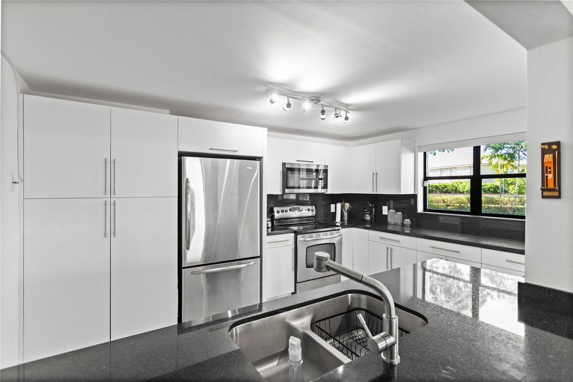 16051 Blatt Boulevard, #101, Weston, FL 33326 Photo 18