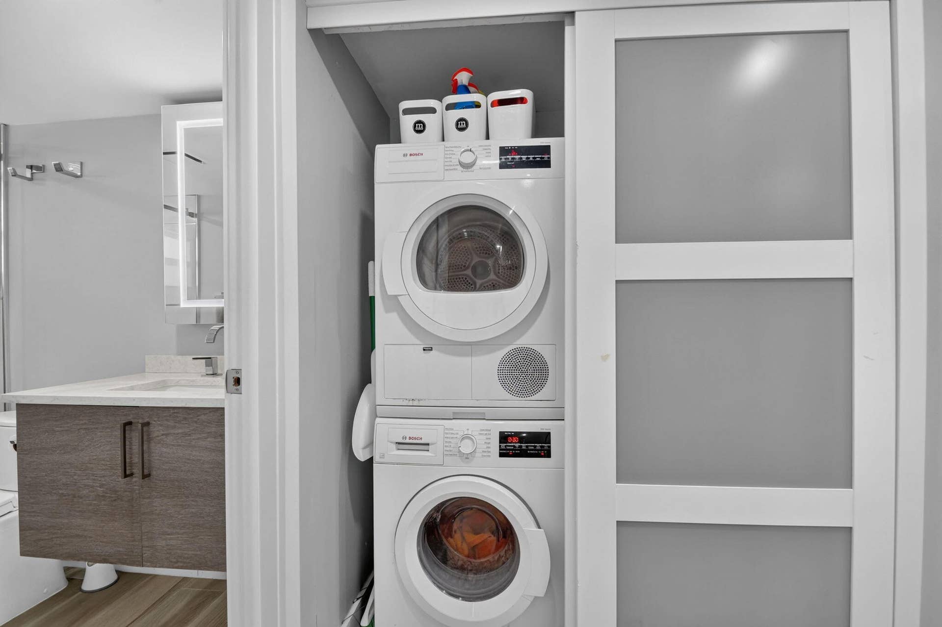 3580 S OCEAN Boulevard, #4F, South Palm Beach, South Palm Beach, FL 33480 Washer-Dryer in-Unit