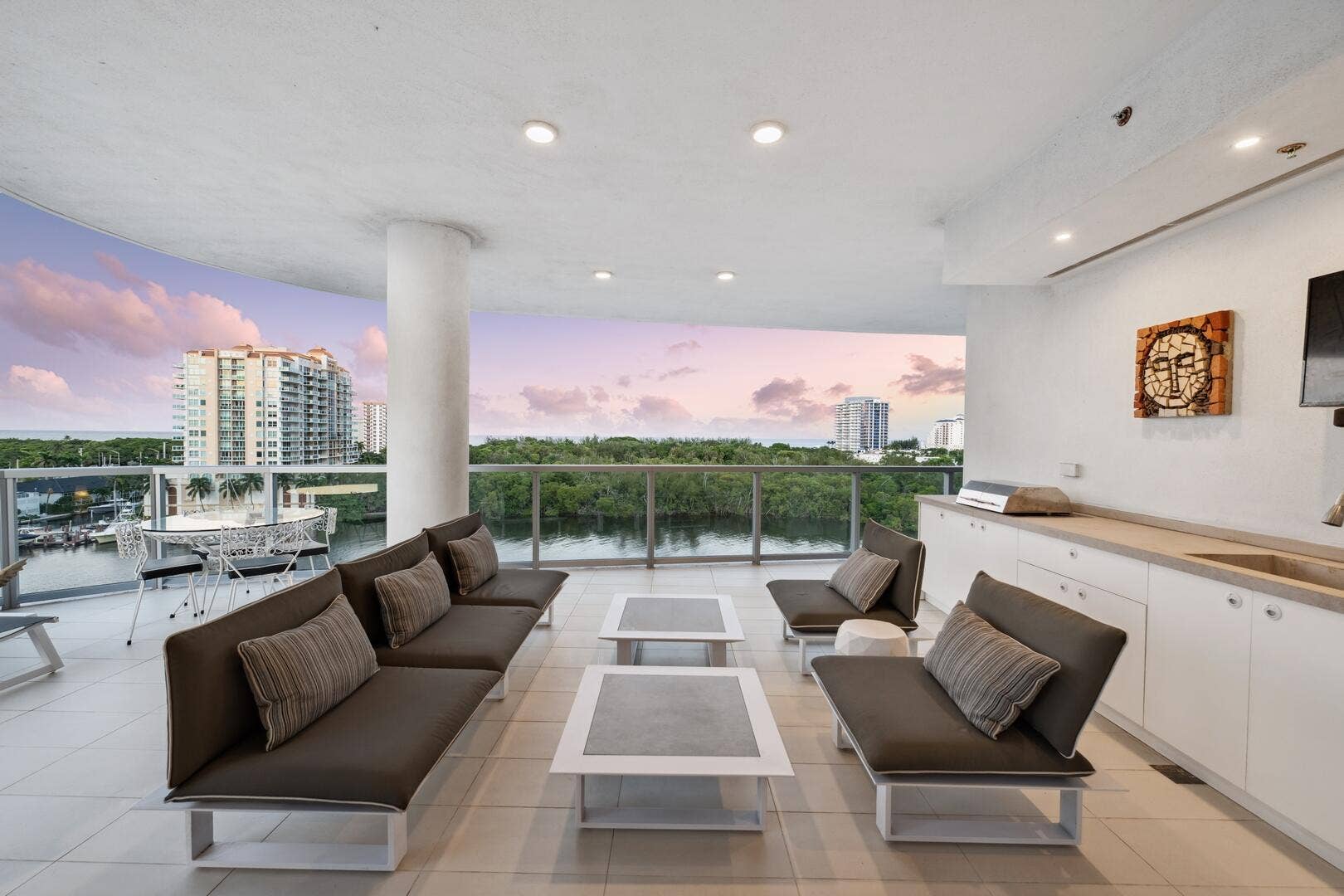 920 Intracoastal Drive, #801, Fort Lauderdale, FL 33304 Spacious terrace with ocean and Intracoastal views