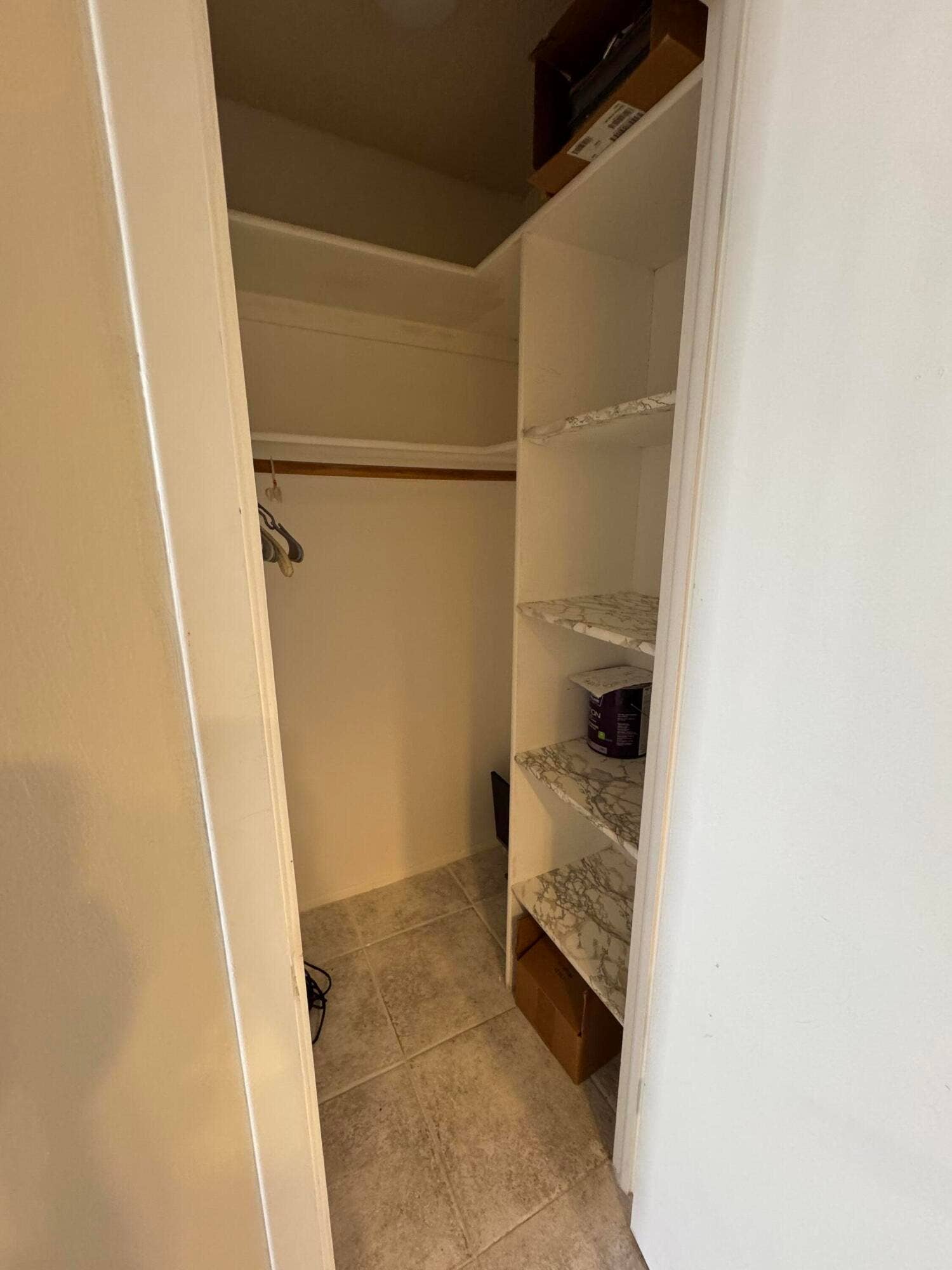 3015 N Ocean Boulevard, #17B, Fort Lauderdale, FL 33308 closet
