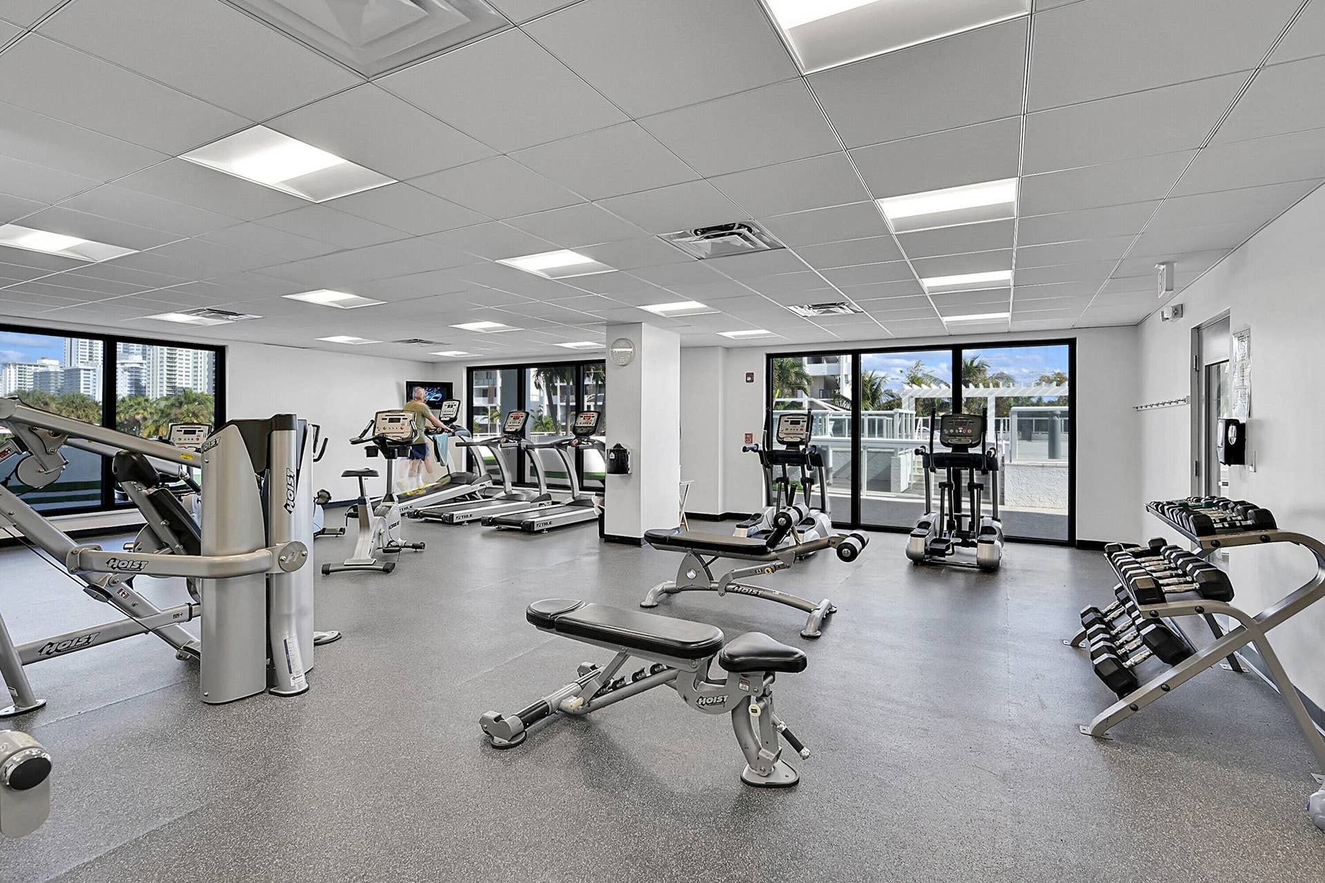 3015 N Ocean Boulevard, #17B, Fort Lauderdale, FL 33308 Fitness center