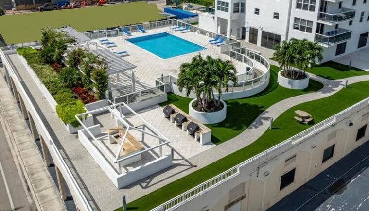 3015 N Ocean Boulevard, #17B, Fort Lauderdale, FL 33308 Pool deck