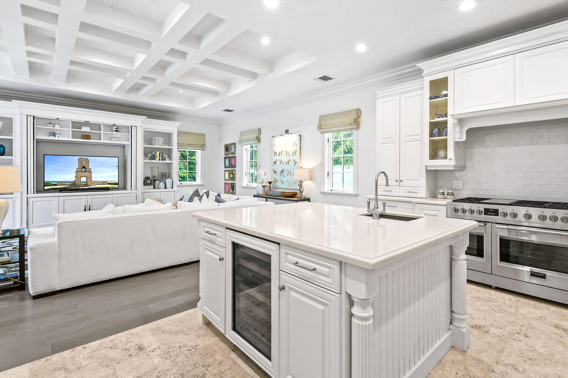 437 Chilean Avenue, Palm Beach, FL 33480 Kitchen