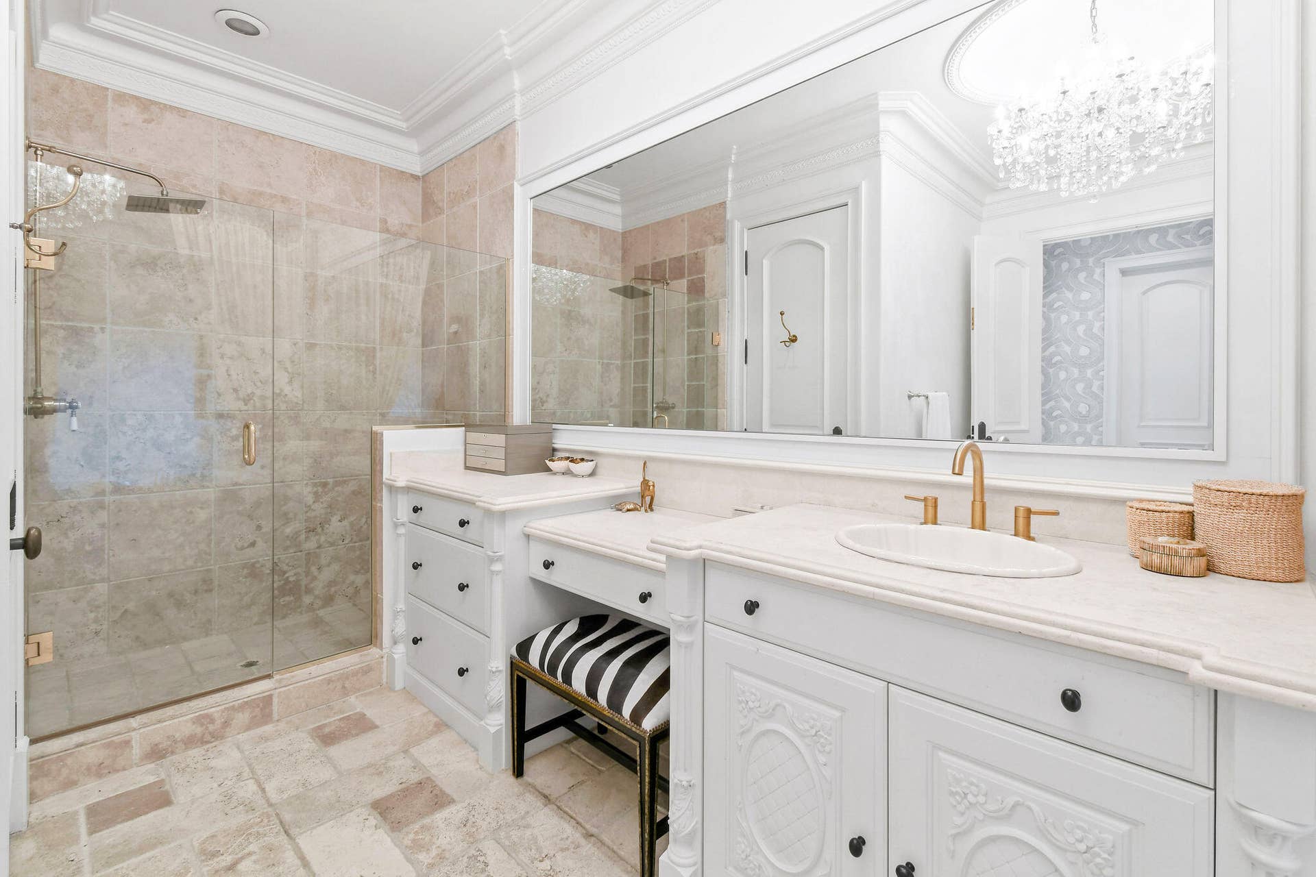 437 Chilean Avenue, Palm Beach, FL 33480 Primary Bathroom 1