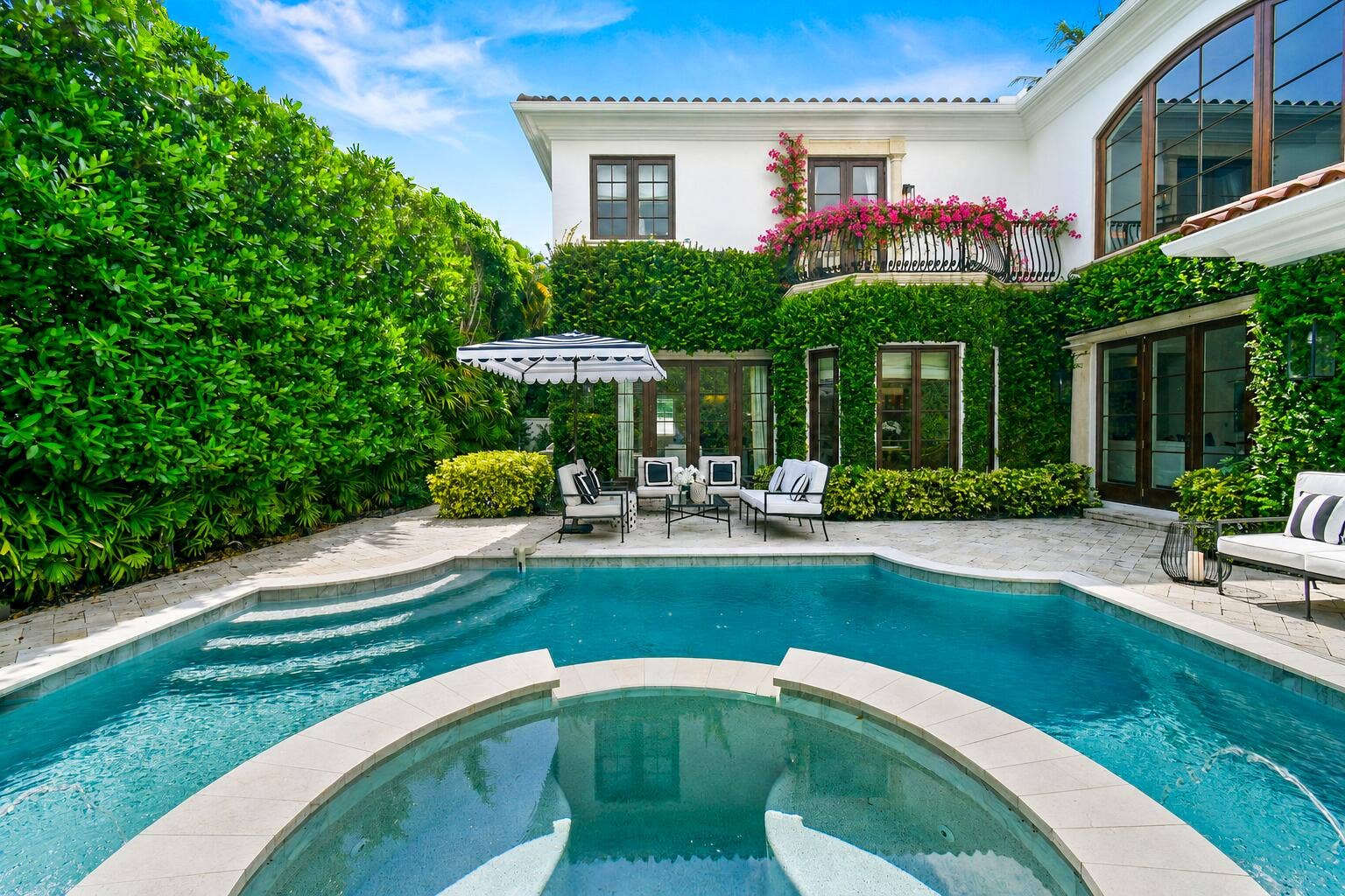 437 Chilean Avenue, Palm Beach, FL 33480 Swimming Pool