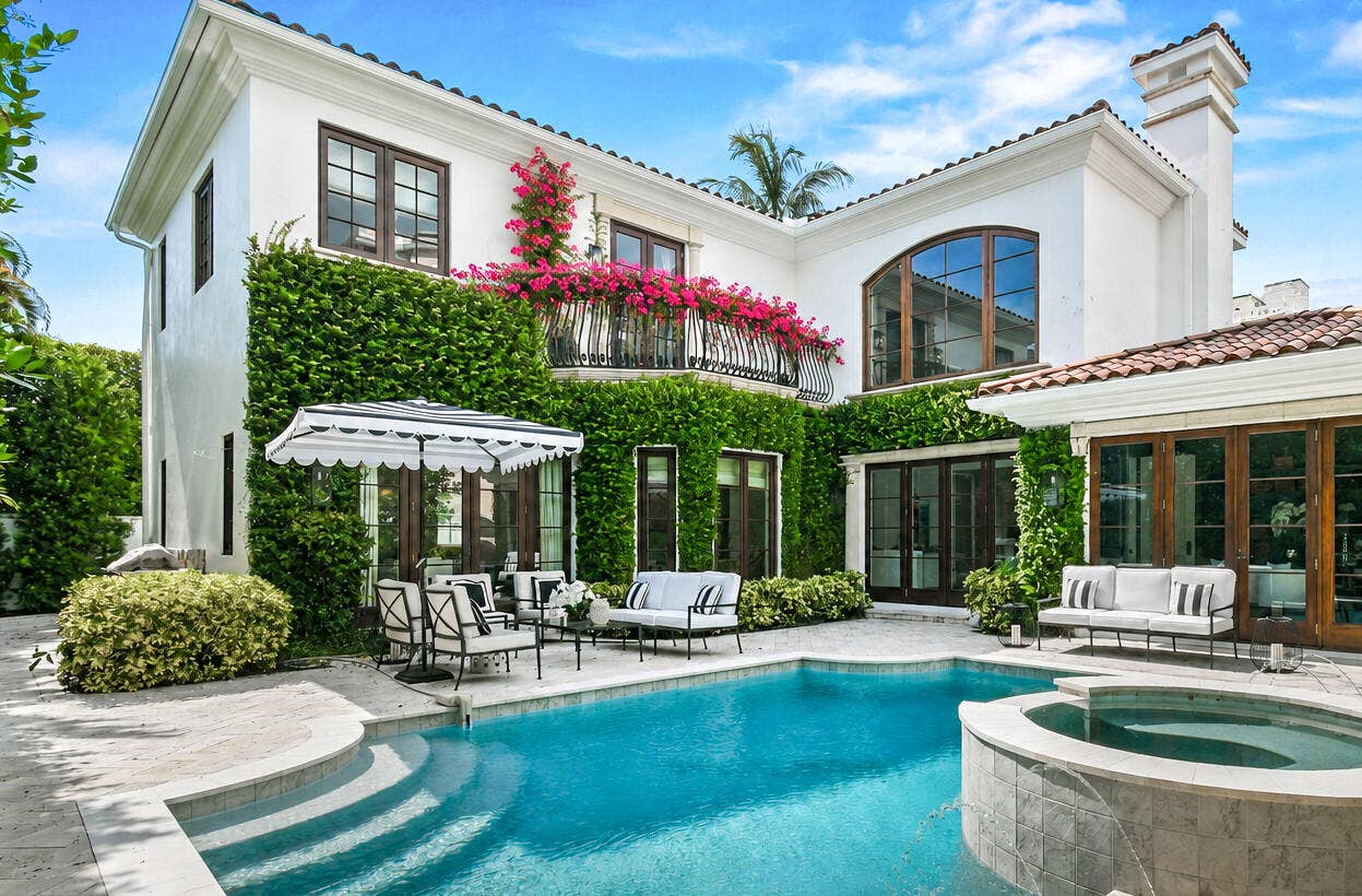 437 Chilean Avenue, Palm Beach, FL 33480 Swimming Pool