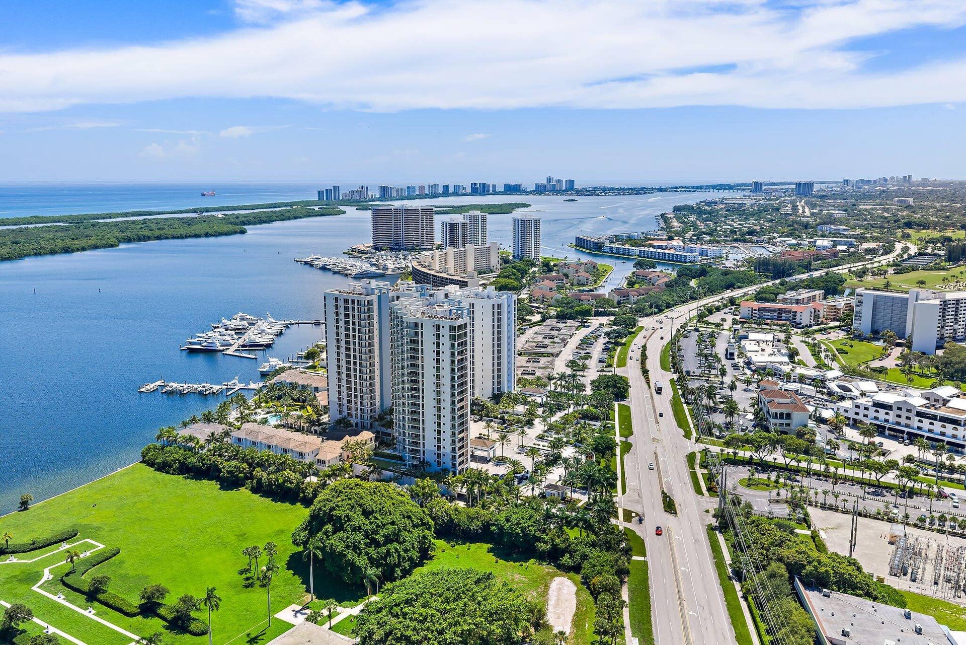 1 Water Club Way, #301, North Palm Beach, FL 33408 005-1WaterClubWay-301-NorthPalmBeach-SMA