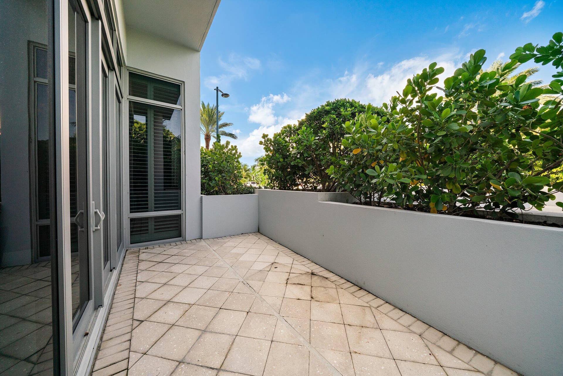1 Water Club Way, #301, North Palm Beach, FL 33408 087-1WaterClubWay-301-NorthPalmBeach-SMA