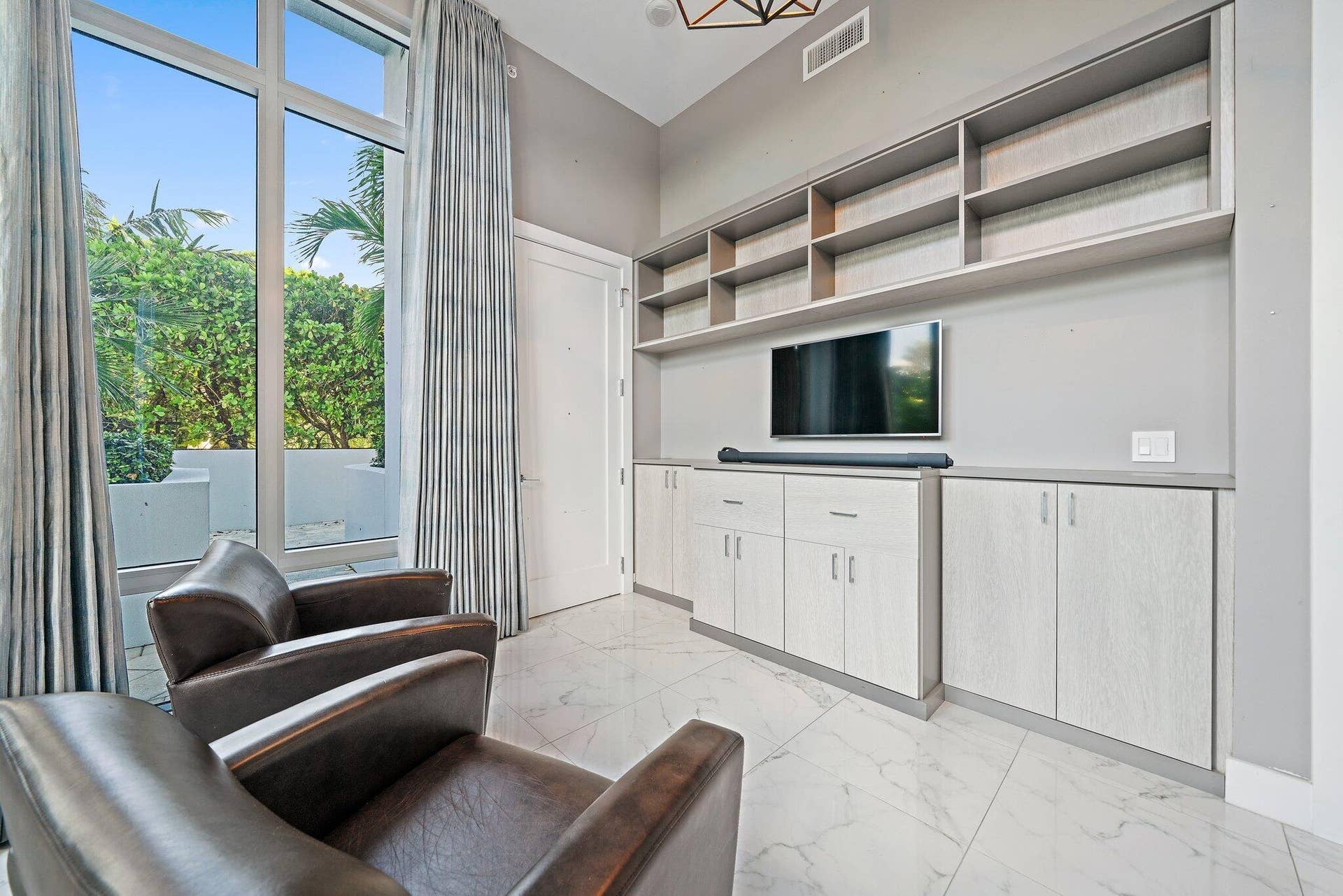 1 Water Club Way, #301, North Palm Beach, FL 33408 084-1WaterClubWay-301-NorthPalmBeach-SMA