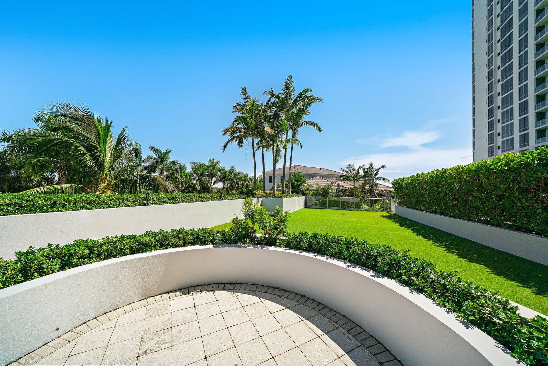 1 Water Club Way, #301, North Palm Beach, FL 33408 097-1WaterClubWay-301-NorthPalmBeach-SMA