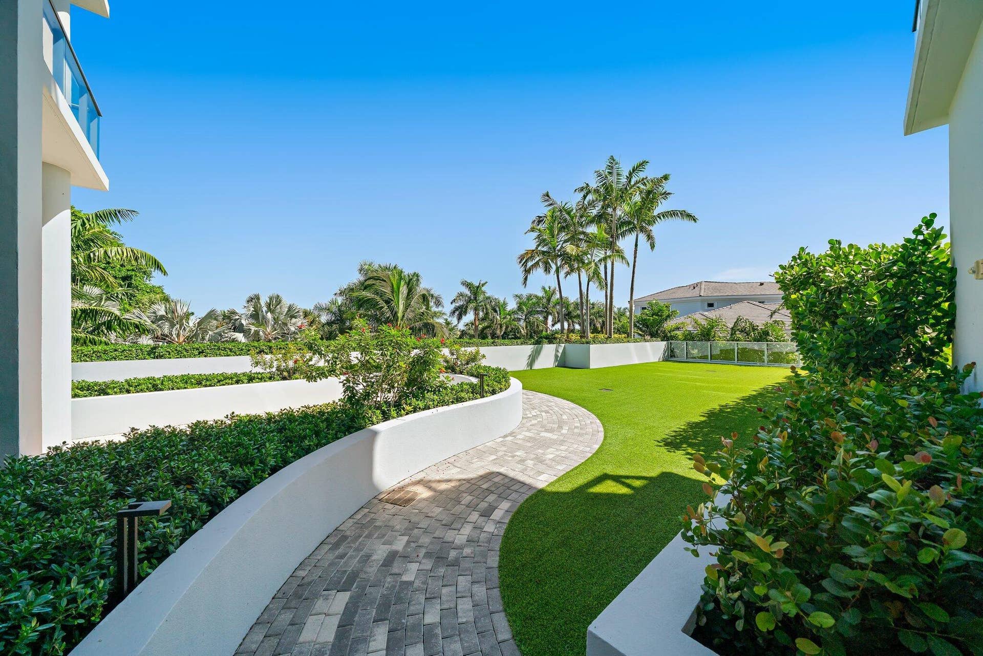 1 Water Club Way, #301, North Palm Beach, FL 33408 100-1WaterClubWay-301-NorthPalmBeach-SMA