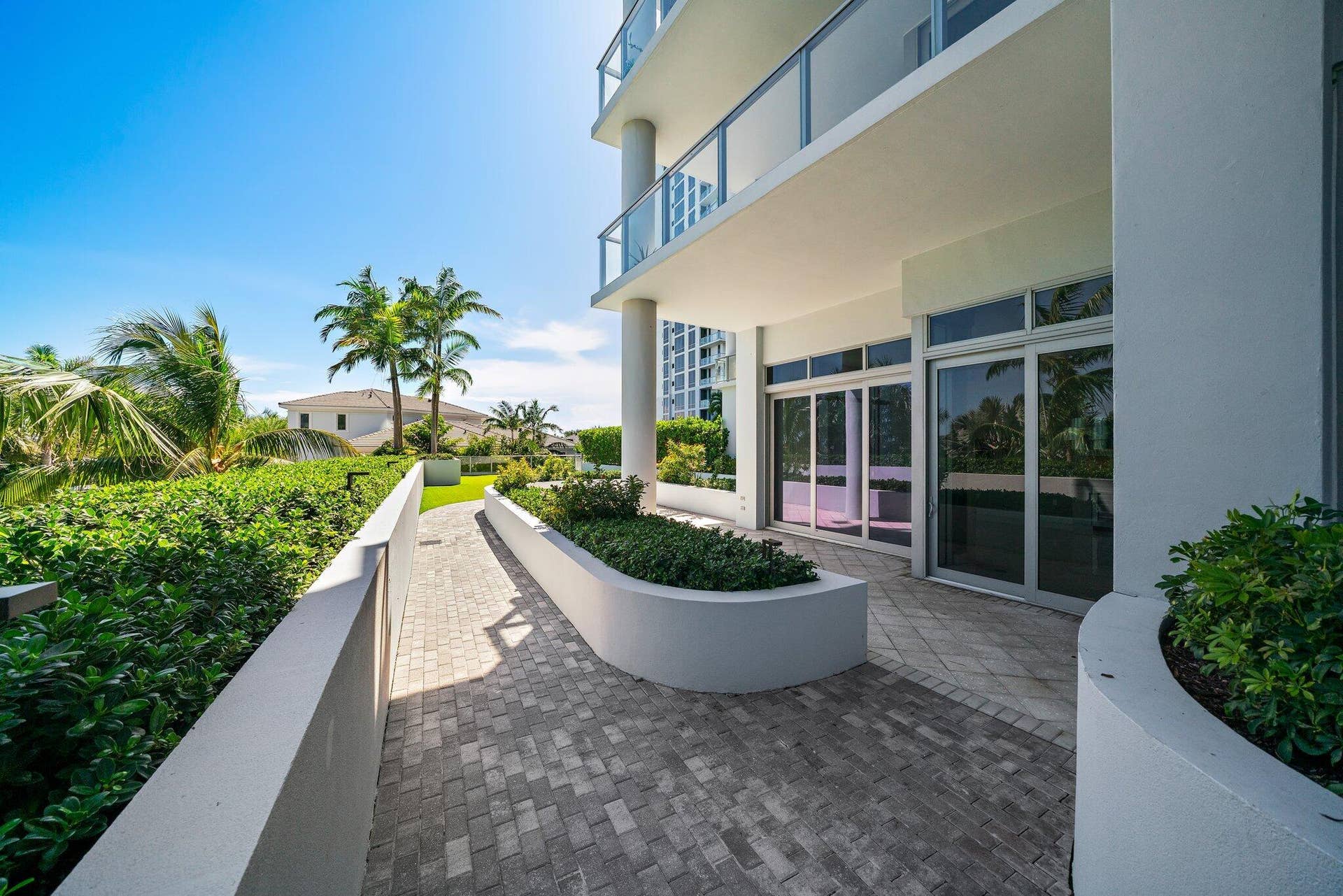 1 Water Club Way, #301, North Palm Beach, FL 33408 093-1WaterClubWay-301-NorthPalmBeach-SMA