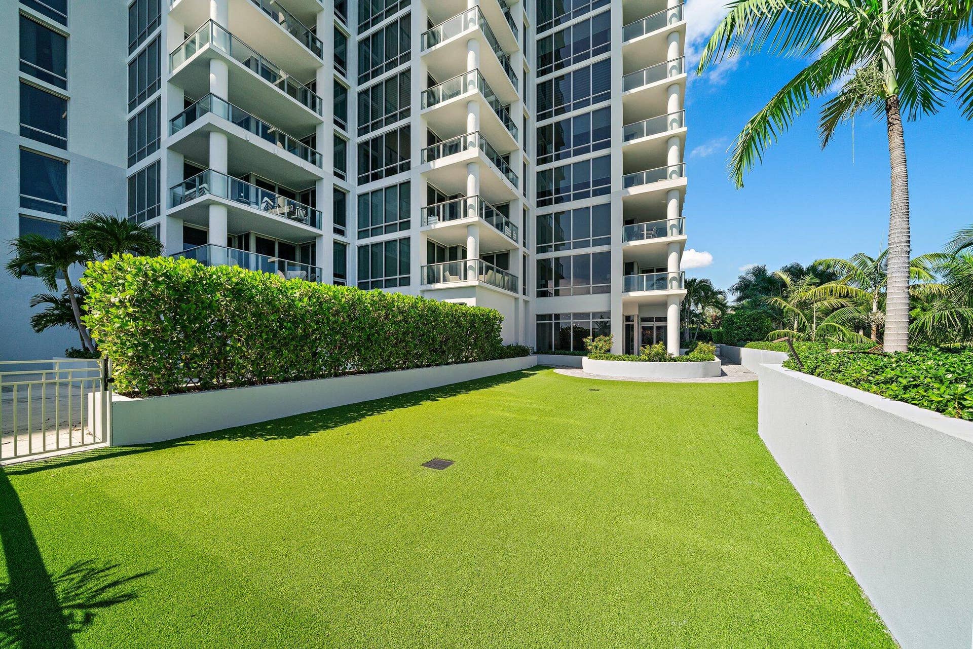 1 Water Club Way, #301, North Palm Beach, FL 33408 104-1WaterClubWay-301-NorthPalmBeach-SMA