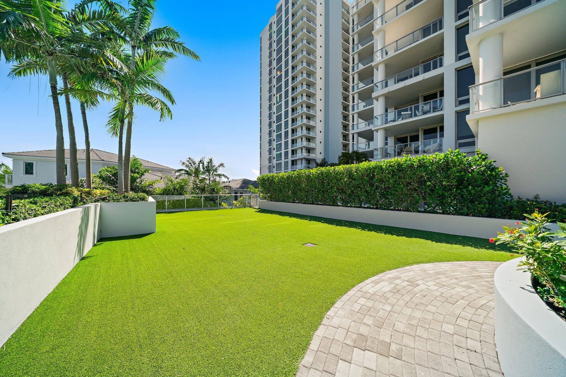 1 Water Club Way, #301, North Palm Beach, FL 33408 099-1WaterClubWay-301-NorthPalmBeach-SMA
