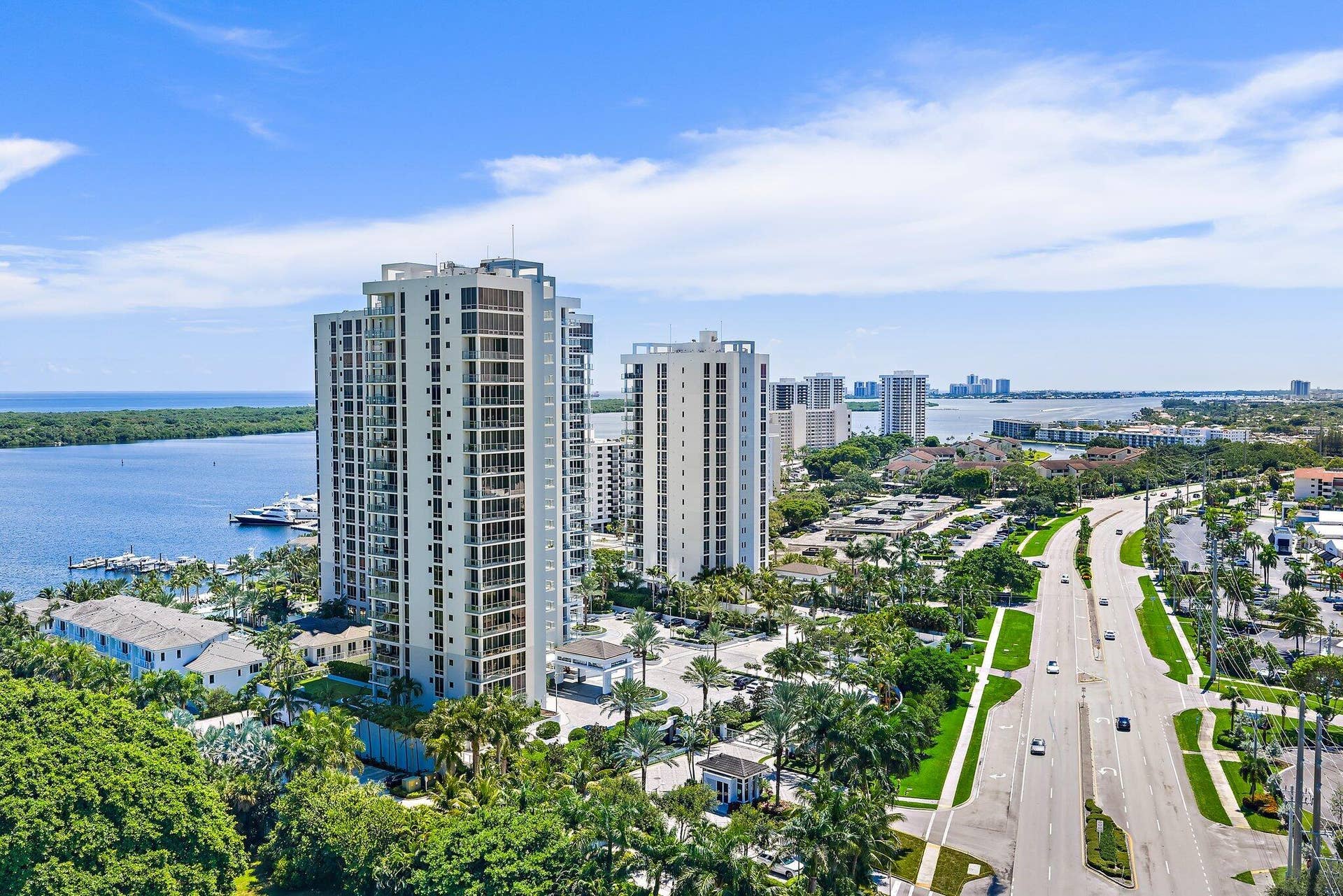 1 Water Club Way, #301, North Palm Beach, FL 33408 020-1WaterClubWay-301-NorthPalmBeach-SMA