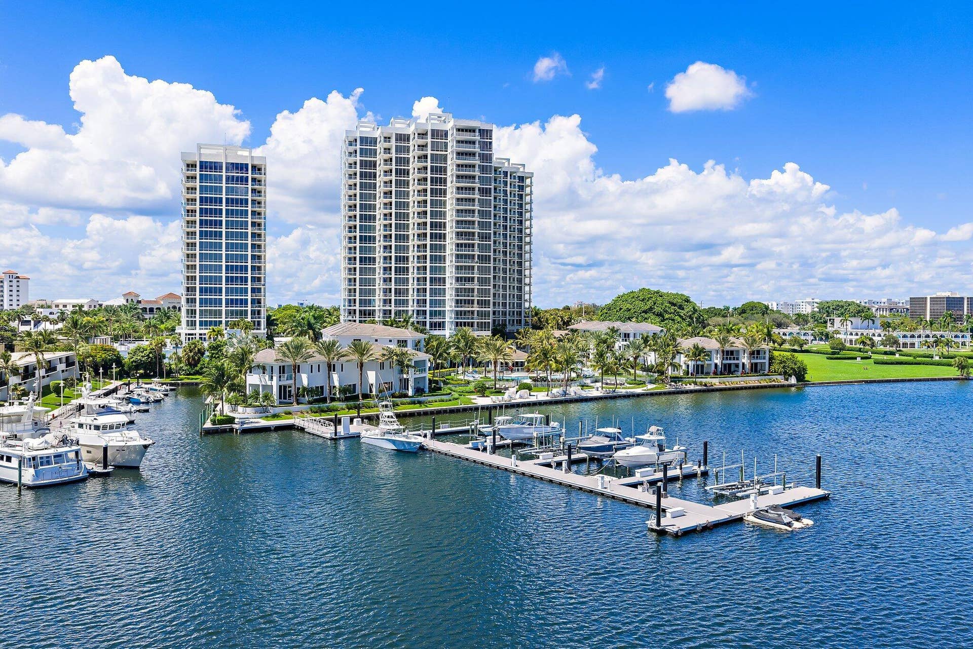 1 Water Club Way, #301, North Palm Beach, FL 33408 028-1WaterClubWay-301-NorthPalmBeach-SMA
