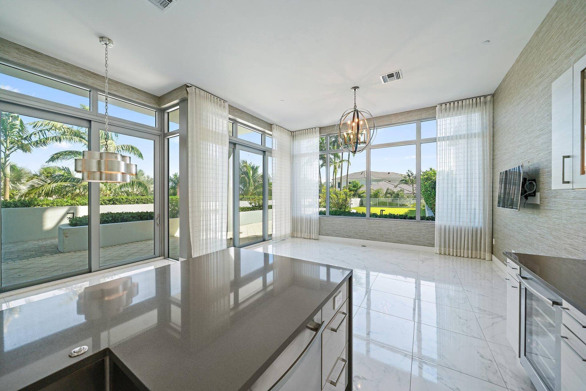 1 Water Club Way, #301, North Palm Beach, FL 33408 052-1WaterClubWay-301-NorthPalmBeach-SMA