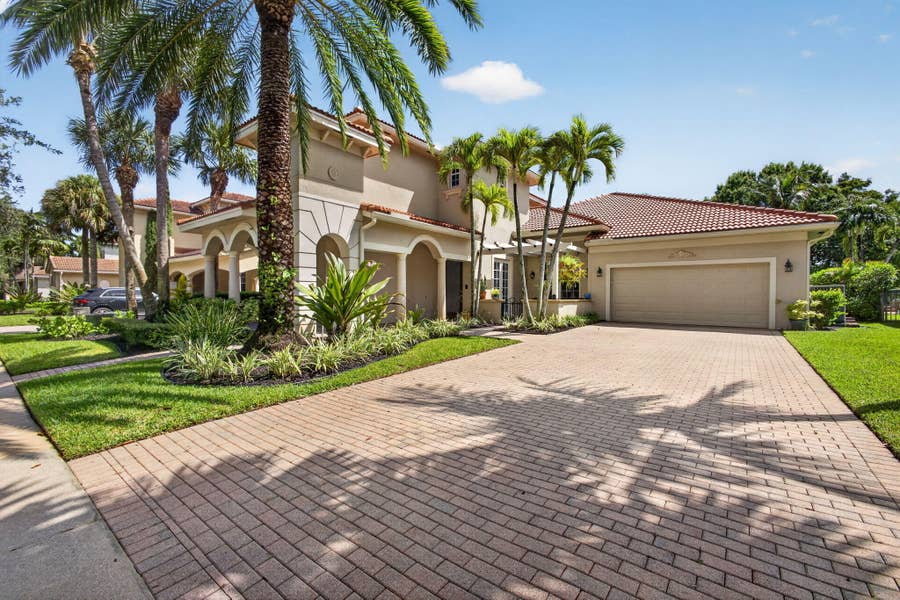 Property photo for 110 Via Veracruz, Jupiter, FL