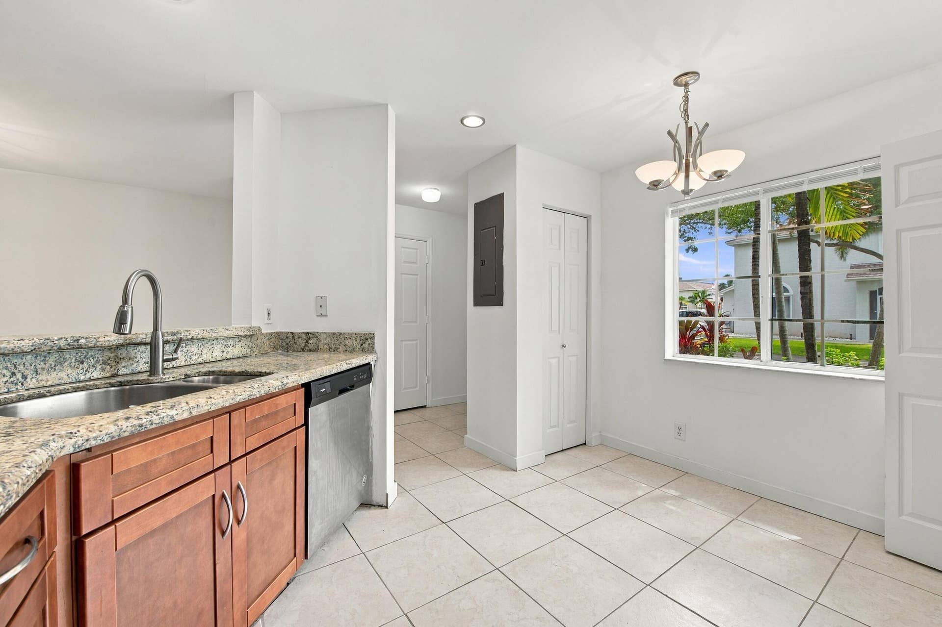 Spacious, updated kitchen