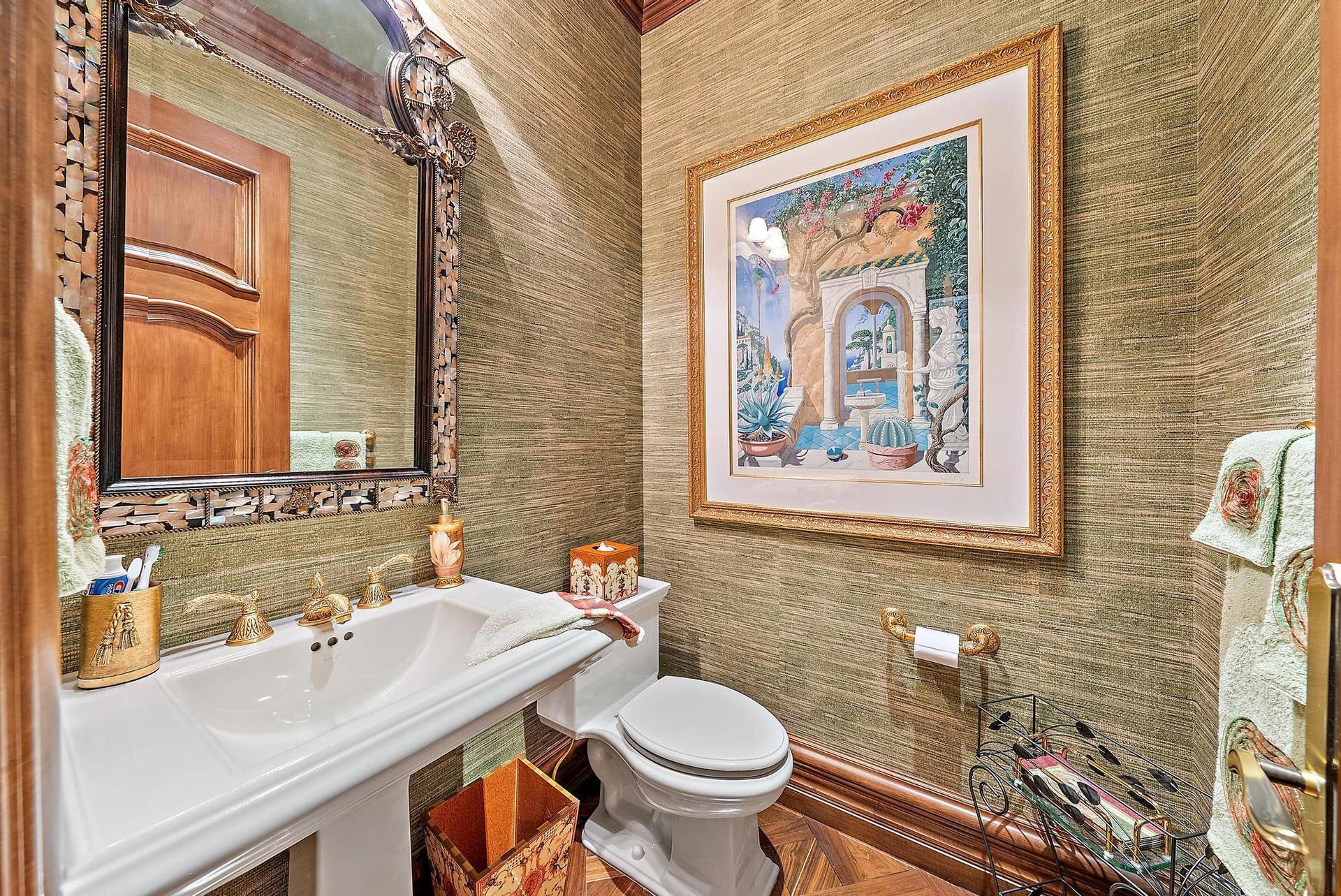 2330 Seven Oaks Ln-84