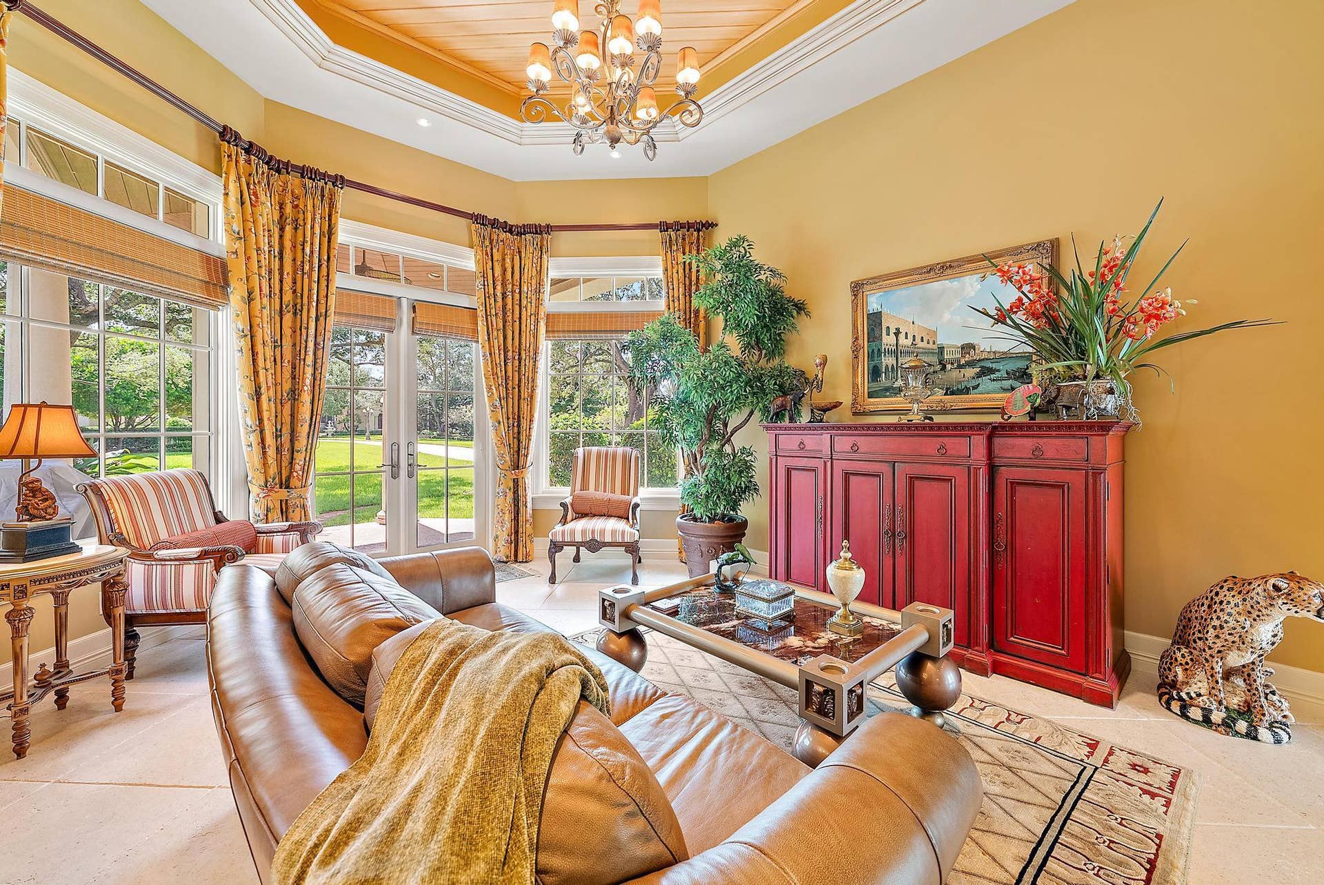 2330 Seven Oaks Ln-90