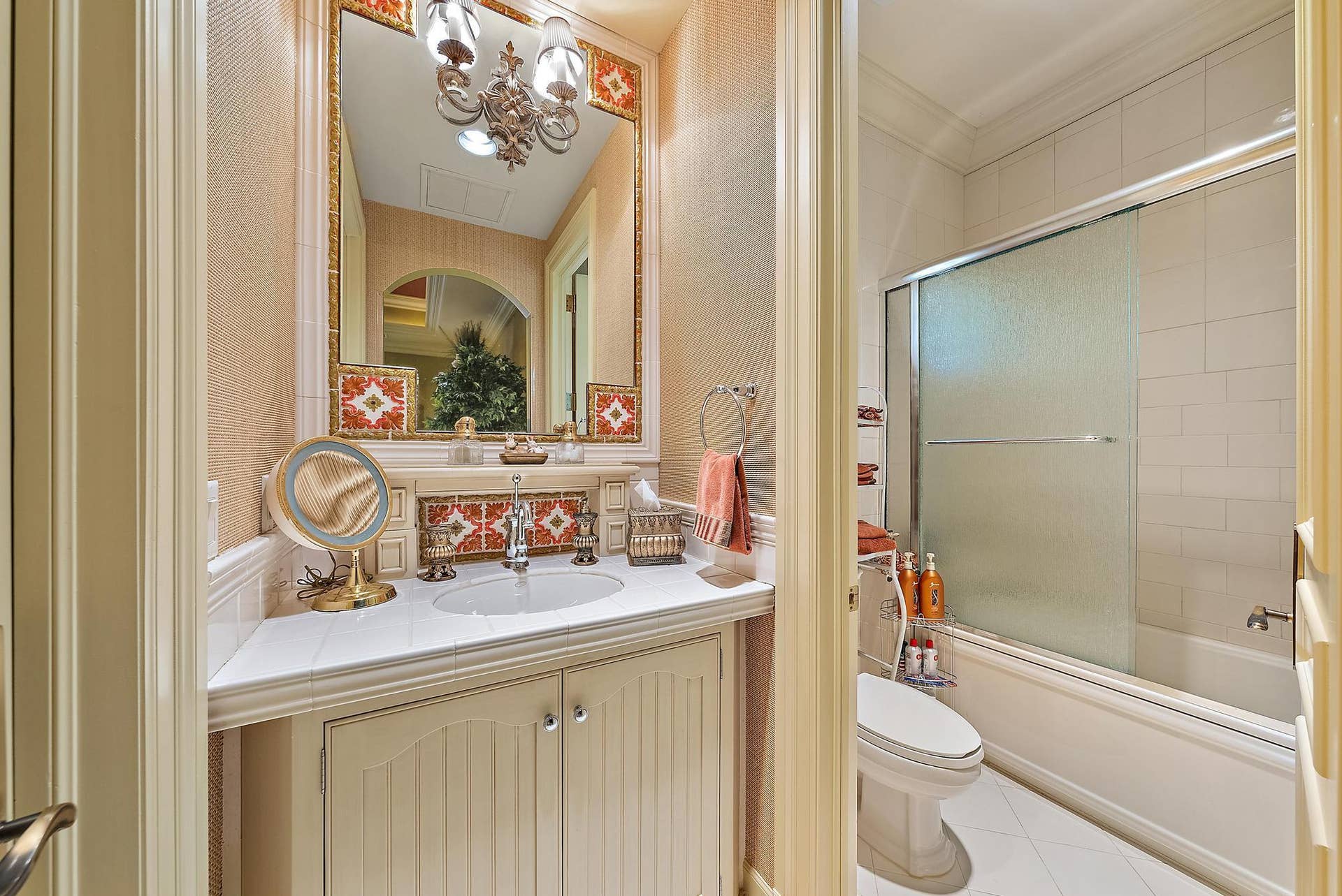 2330 Seven Oaks Ln-97