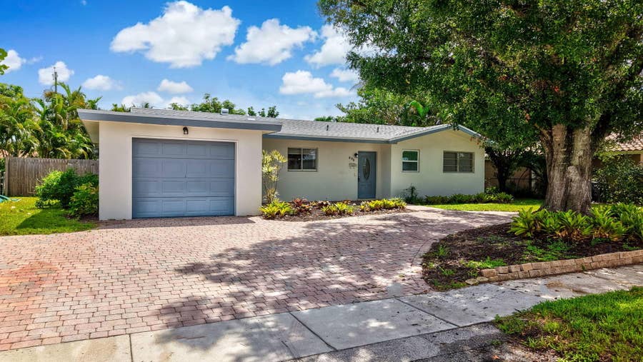 Property photo for 898 SW 10th Avenue, Boca Raton, FL
