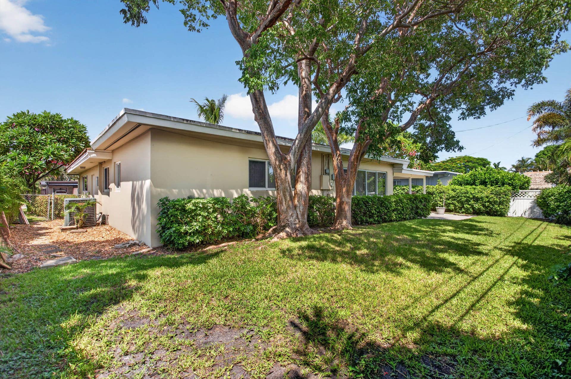 2520 SE 5TH Street, Pompano Beach, FL 33062 IMG_1619