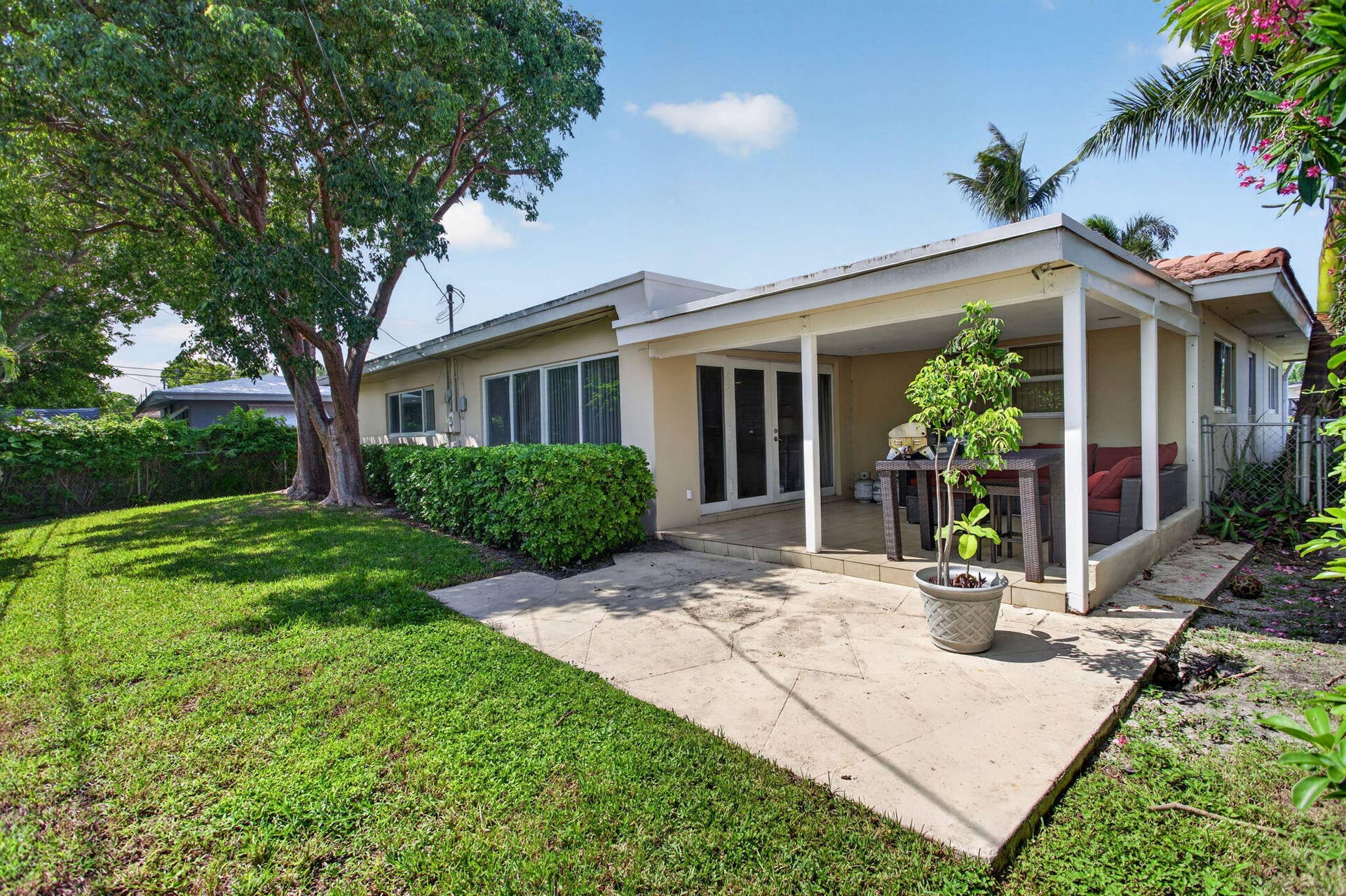 2520 SE 5TH Street, Pompano Beach, FL 33062 IMG_1617