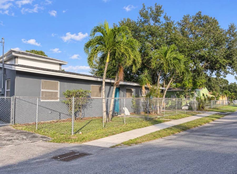 Property photo for 800 NW 16TH Avenue, #1-2, Fort Lauderdale, FL