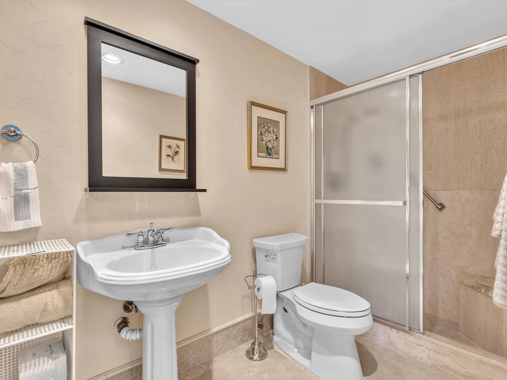 3300 NE 36th Street, #912, Fort Lauderdale, FL 33308 Second bathroom