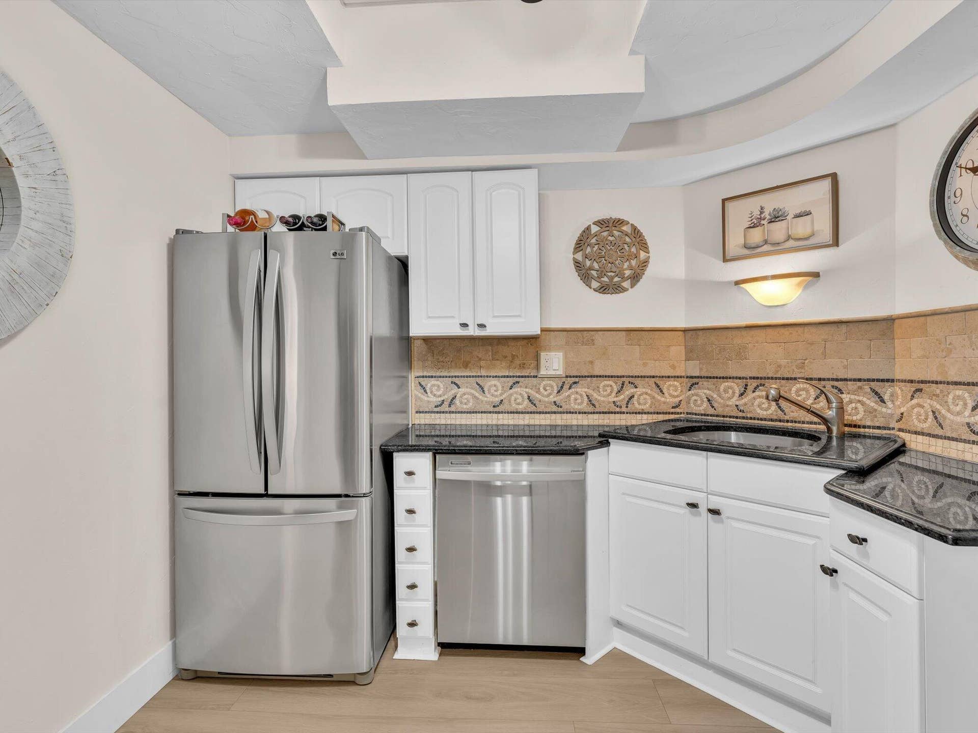 3300 NE 36th Street, #912, Fort Lauderdale, FL 33308 Granite countertops
