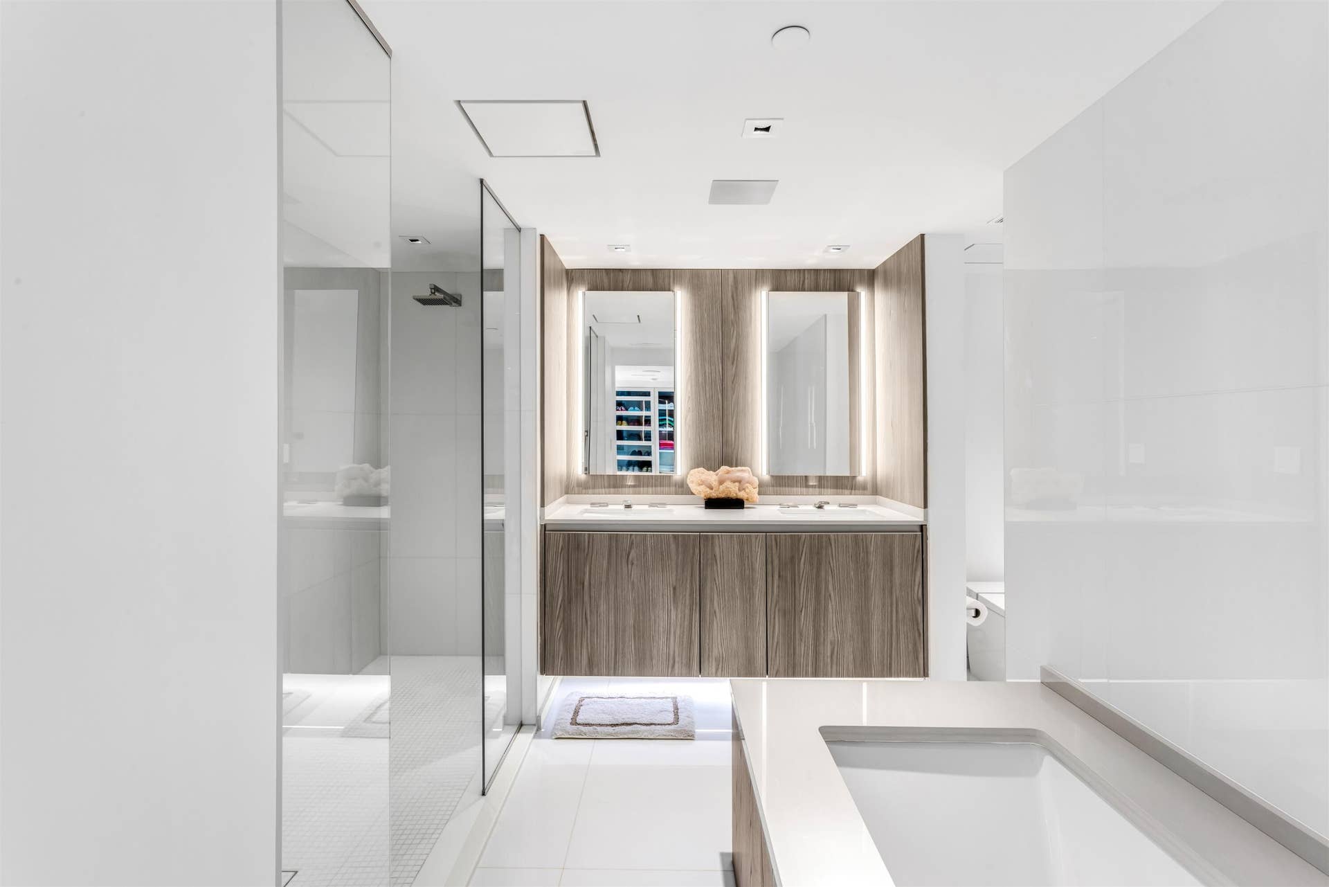 3440 S OCEAN Boulevard, #708S, Palm Beach, FL 33480 PRIMARY_BATHROOM_STRAIGHT_EB
