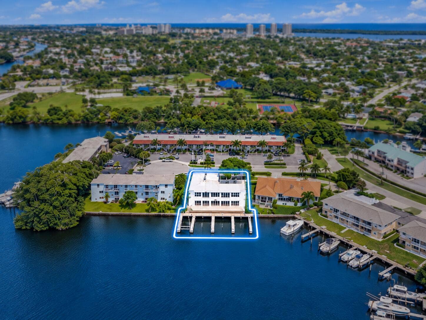 624 Southwind Circle, #1, North Palm Beach, FL 33408 Aerial Highlighted