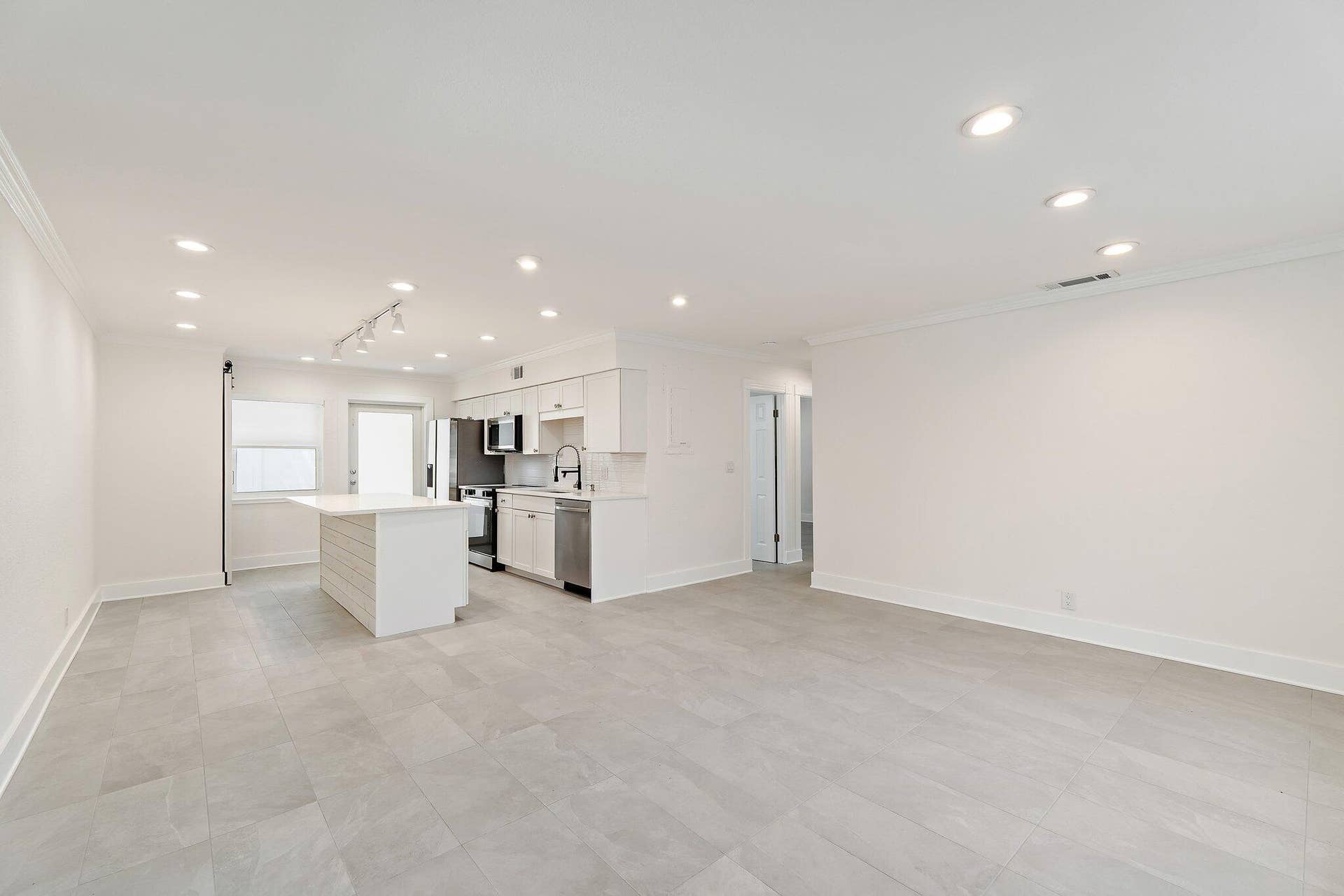 072-624SouthwindCir-NorthPalmBeach-SMALL
