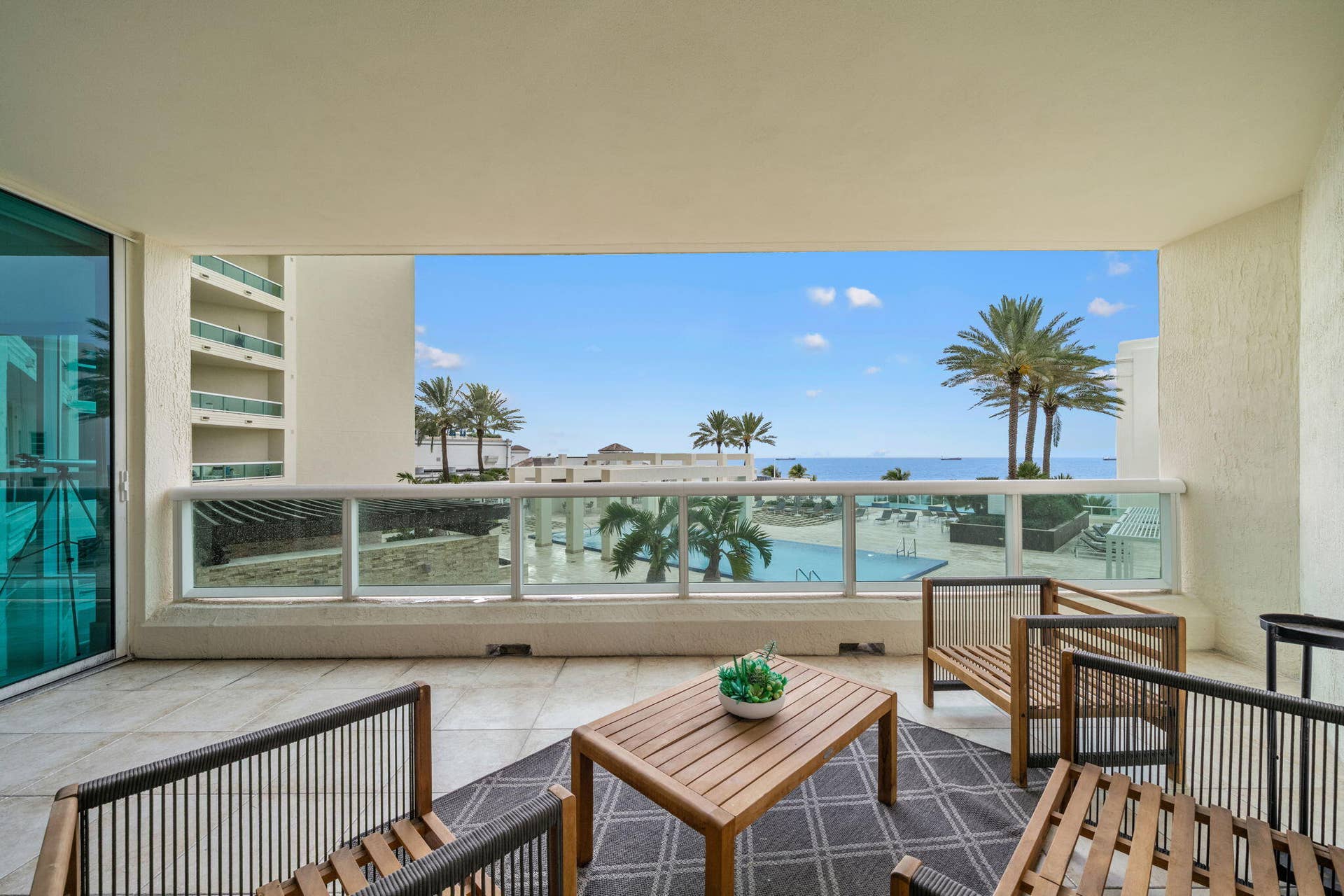 101 S Fort Lauderdale Beach Boulevard, #702, Fort Lauderdale, FL 33316 33-web-or-mls-A7R01699 copy
