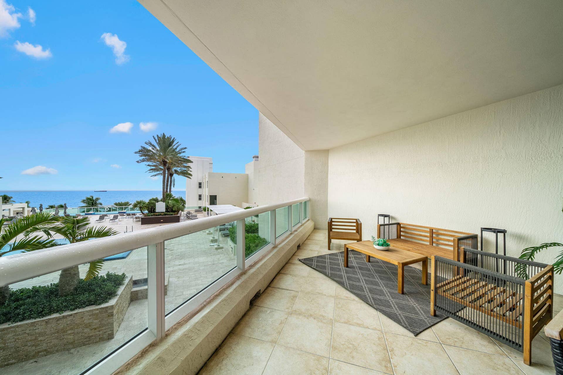 101 S Fort Lauderdale Beach Boulevard, #702, Fort Lauderdale, FL 33316 35-web-or-mls-A7R01719 copy
