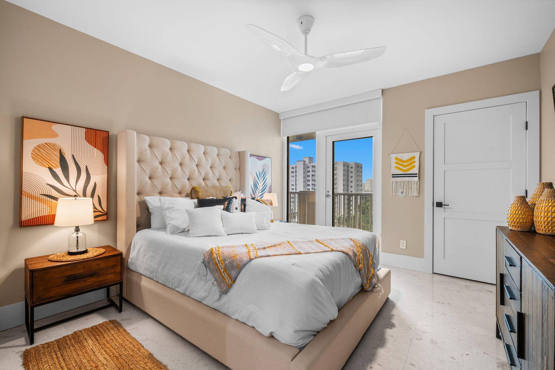 101 S Fort Lauderdale Beach Boulevard, #702, Fort Lauderdale, FL 33316 20-web-or-mls-A7R01556 copy