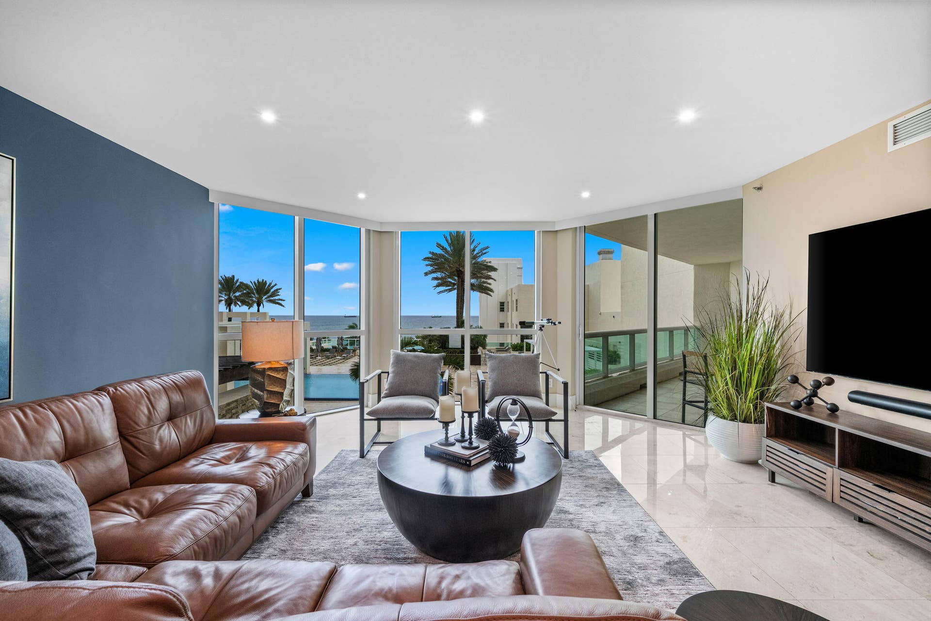 101 S Fort Lauderdale Beach Boulevard, #702, Fort Lauderdale, FL 33316 16-web-or-mls-A7R01642 copy