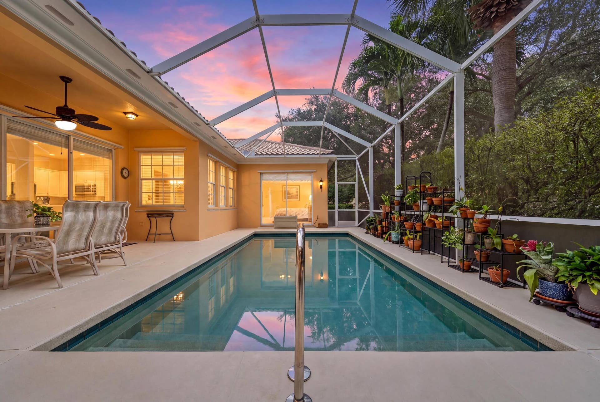 3723 Community Drive, Jupiter, FL 33458 Screened in Pool