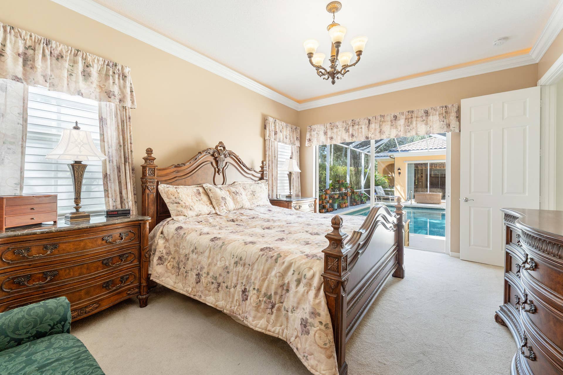 3723 Community Drive, Jupiter, FL 33458 Primary Bedroom