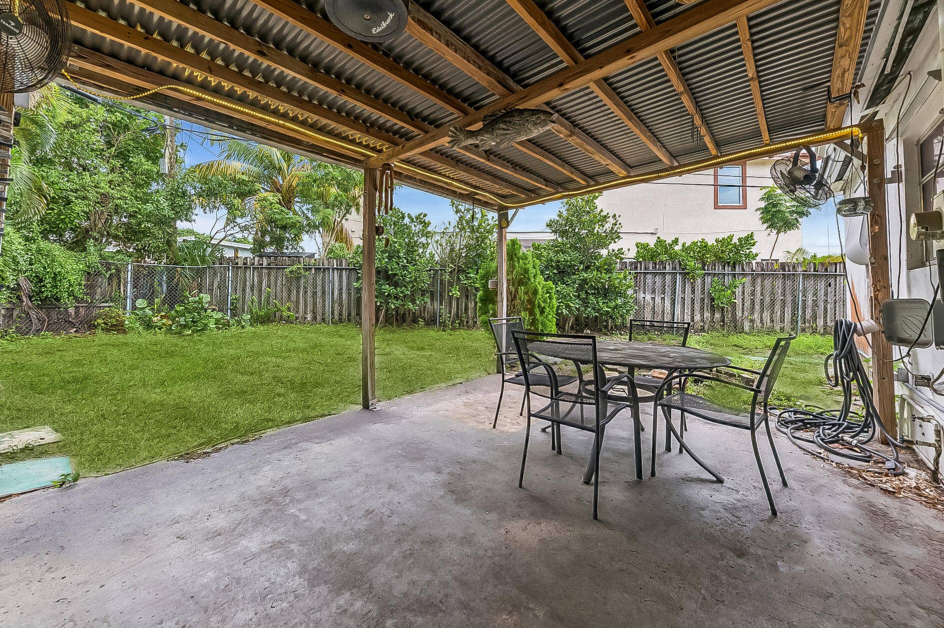 4700 NE 2ND Way, Deerfield Beach, FL 33064 Porch