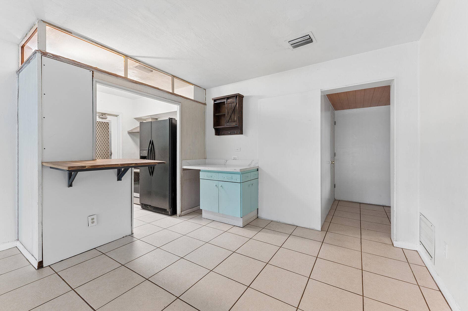 4700 NE 2ND Way, Deerfield Beach, FL 33064 Dining Area