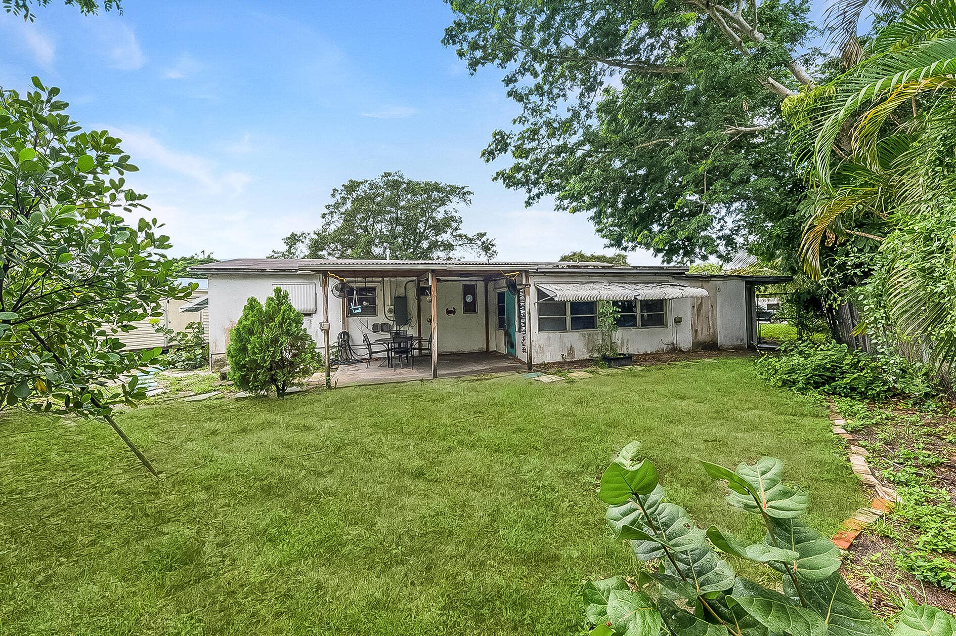 4700 NE 2ND Way, Deerfield Beach, FL 33064 Back yard