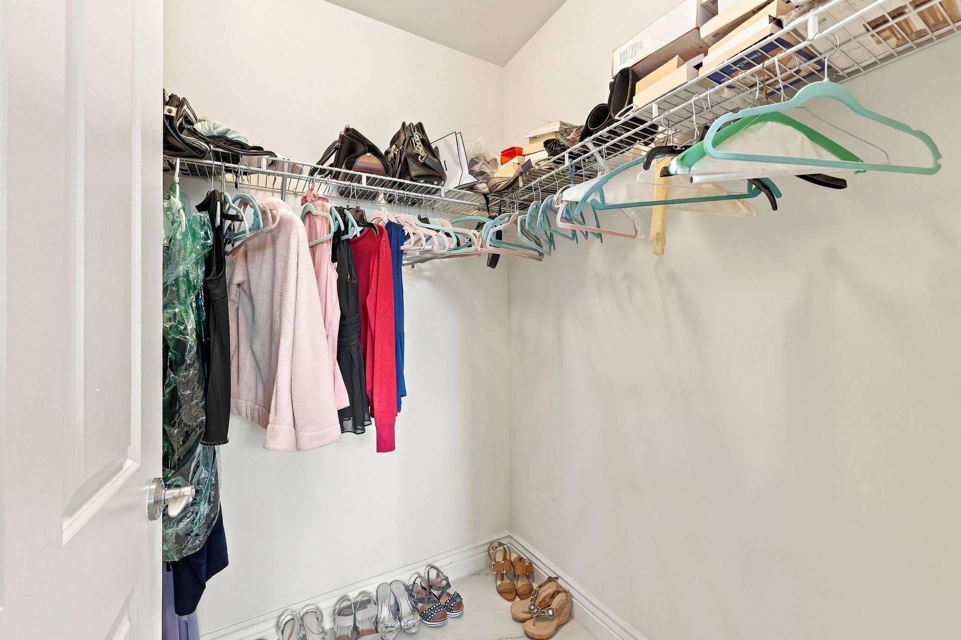 19_primary closet